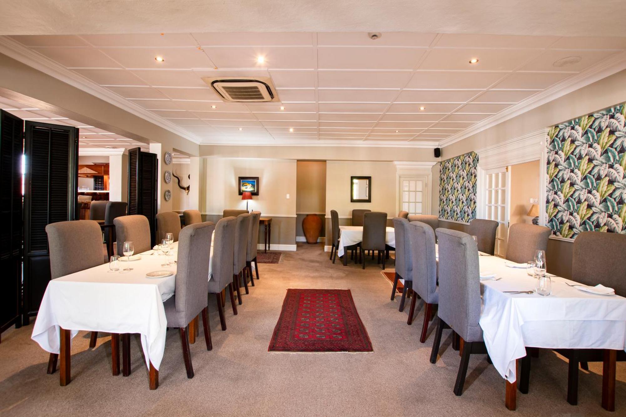 Queen'S Hotel By Bon Hotels Oudtshoorn Εξωτερικό φωτογραφία